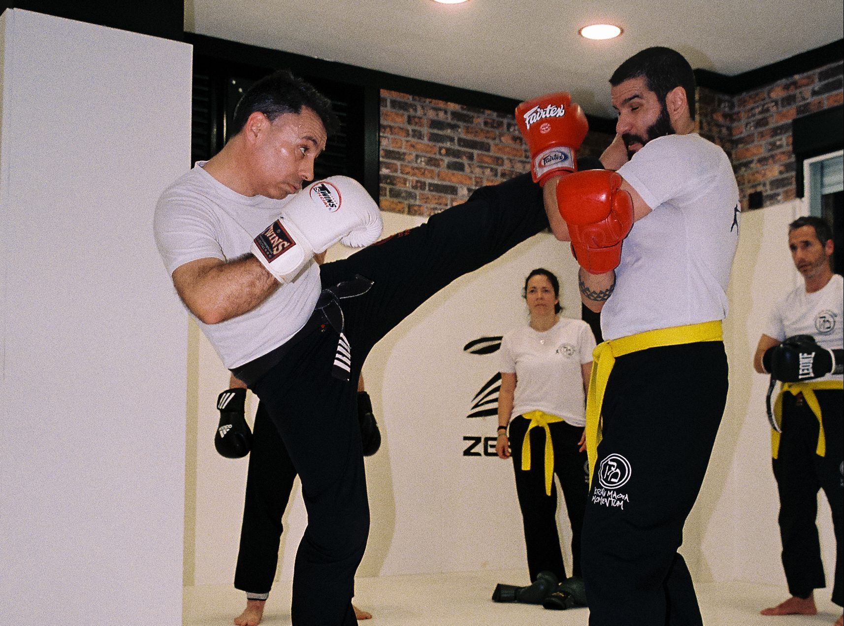 Clases de krav Maga con Eduardo Alvarez en Krav maga Momentum Madrid